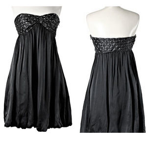 Laundry by Shelli Segal silk beaded panel dress.